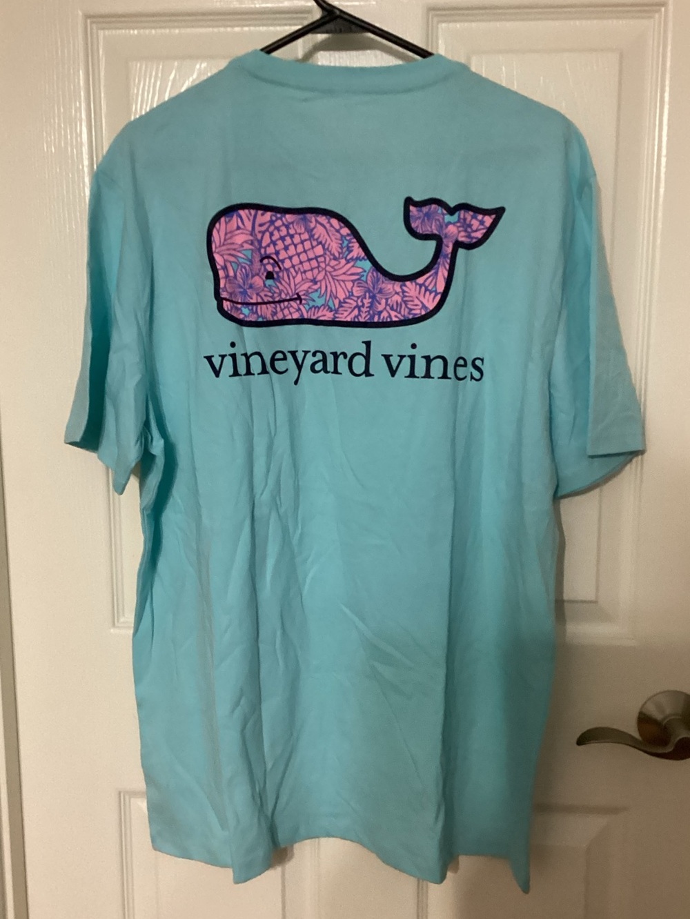 Vineyard Vines Sea Splash Pineapple & Flowers Whale Short Sleeve Tee Large